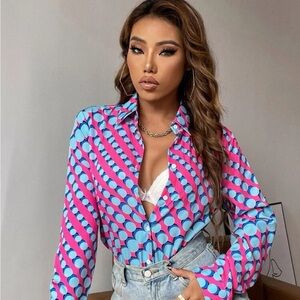 SHEIN Privé Polka Dot Print
Curved Hem Shirt (multi colored)- M